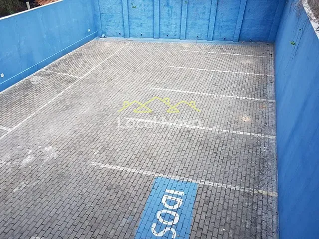 Prédio com 513m², à venda ou para alugar, no bairro Jardim Vitoria em Arujá