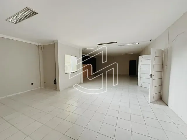 Prédio para alugar, no bairro Sacramenta em Belém