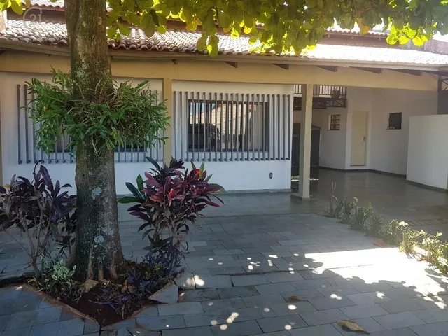Prédio com 269m² 4 quartos e 5 banheiros, à venda, no bairro Santos Dumont em Londrina