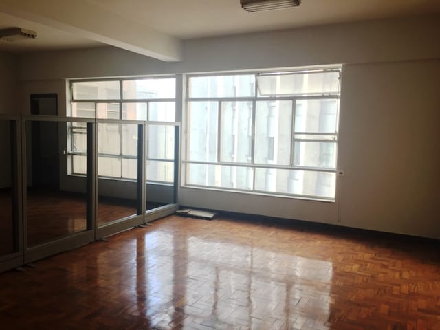 Conjunto comercial à venda, no bairro Centro em São Paulo