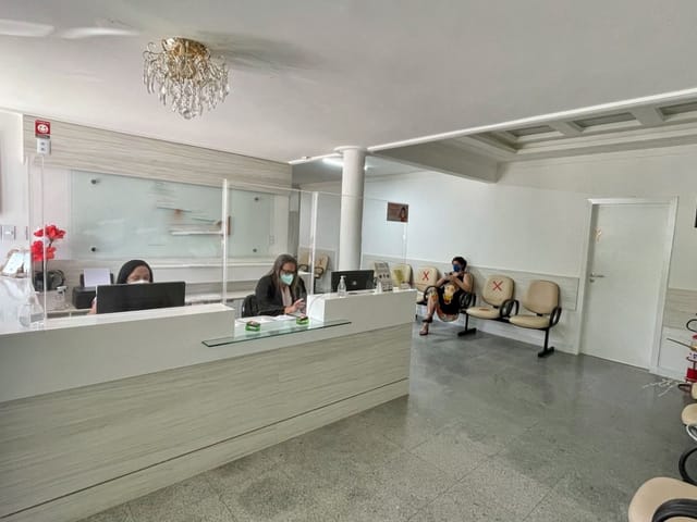 Prédio com 240m², à venda, no bairro Cidade dos Funcionários em Fortaleza