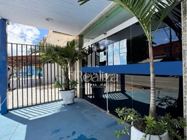 Prédio com 102m², à venda ou para alugar, no bairro Malhado em Ilhéus