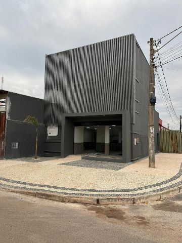 Prédio com 112m², à venda, no bairro Santa Maria em Brasília