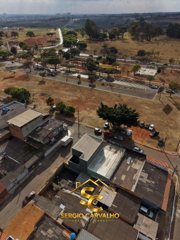 Prédio com 112m², à venda, no bairro Santa Maria em Brasília