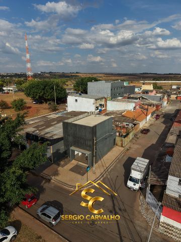 Prédio com 112m², à venda, no bairro Santa Maria em Brasília
