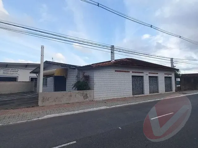 Prédio com 302m², à venda, no bairro Real em Praia Grande