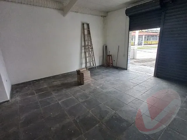 Prédio com 302m², à venda, no bairro Real em Praia Grande