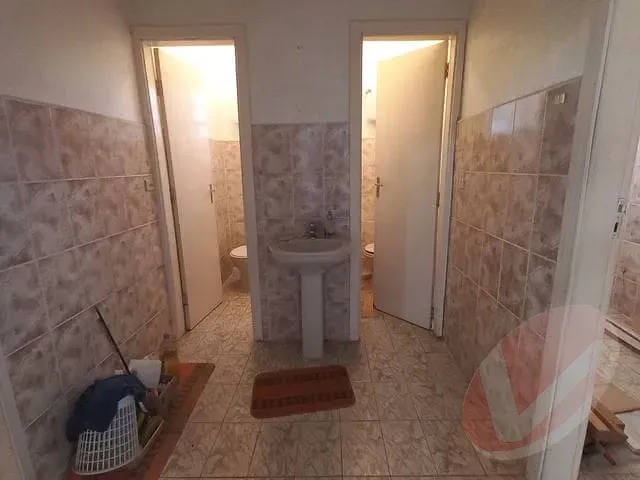 Prédio com 302m², à venda, no bairro Real em Praia Grande