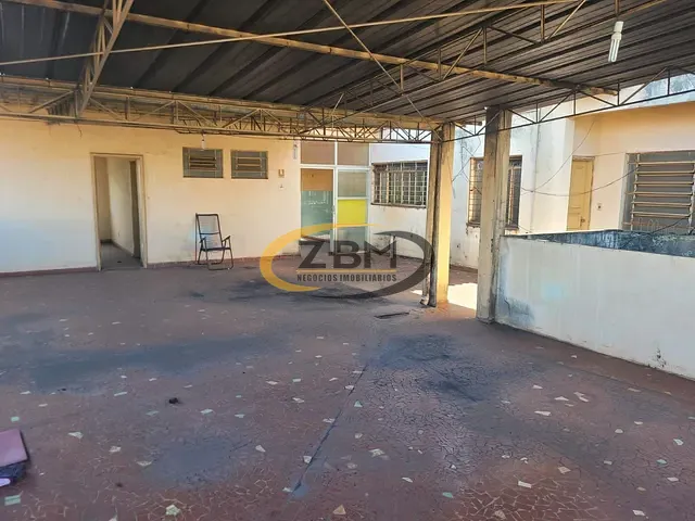 Prédio com 754m², à venda, no bairro Vila Casoni em Londrina