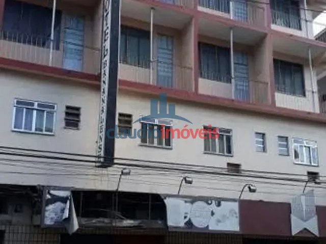 Prédio à venda ou para alugar, no bairro Ano Bom em Barra Mansa