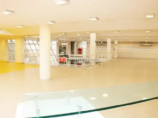 Prédio com 1664m², para alugar, no bairro Barcelona em São Caetano do Sul
