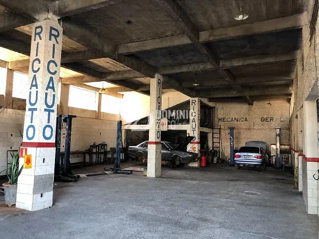 Prédio com 350m², à venda, no bairro Estados Unidos em Uberaba