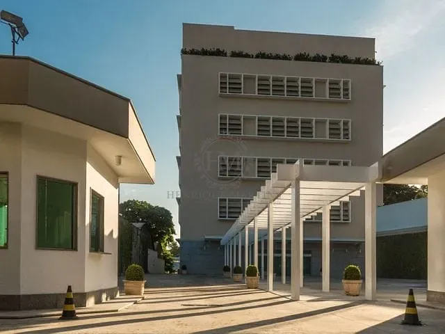 Prédio com 6900m², à venda ou para alugar, no bairro São Cristóvão em Rio de Janeiro