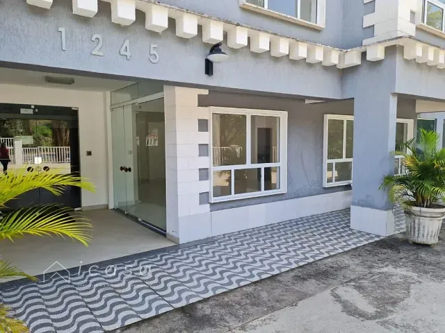 Prédio com 5500m², à venda ou para alugar, no bairro Jardim Satélite em São José dos Campos