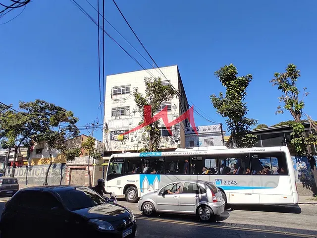 Prédio com 1000m², à venda, no bairro Bairro Antonina em São Gonçalo