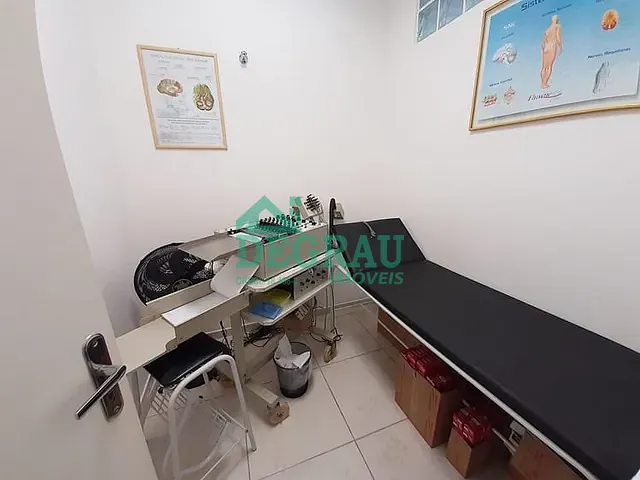 Prédio à venda, no bairro Centro em Itapeva