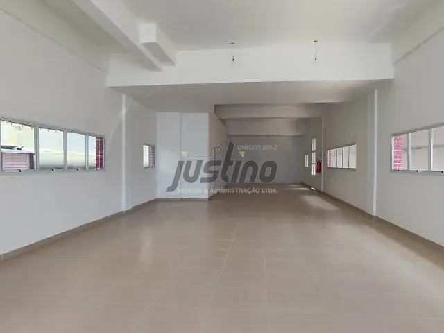 Prédio com 625m², à venda, no bairro Centro em Itanhaém