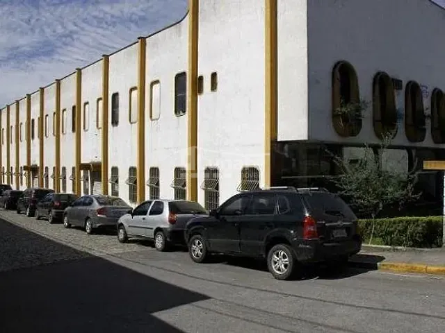 Prédio com 2400m², à venda ou para alugar, no bairro Braz Cubas em Mogi das Cruzes