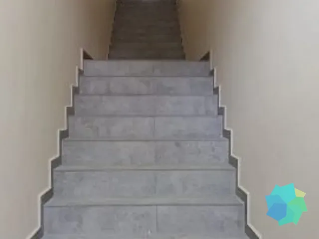 Prédio para alugar, no bairro Jardim Celani em Salto