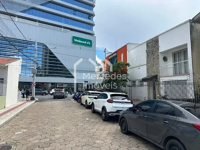Sala com 300m², à venda, no bairro Centro em Itajaí
