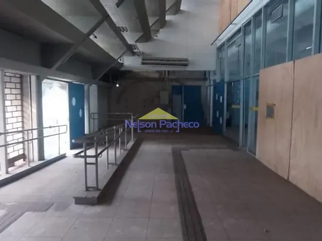 Prédio com 590m², à venda, no bairro Centro em Capivari