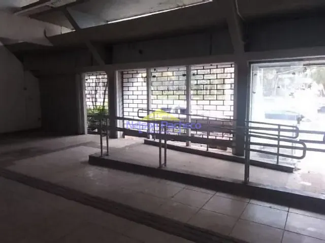 Prédio com 590m², à venda, no bairro Centro em Capivari