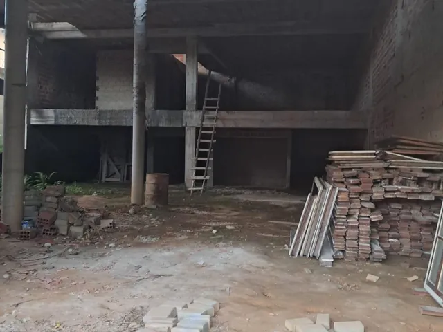 Prédio com 900m², à venda, no bairro Portal das Colinas em Guaratinguetá