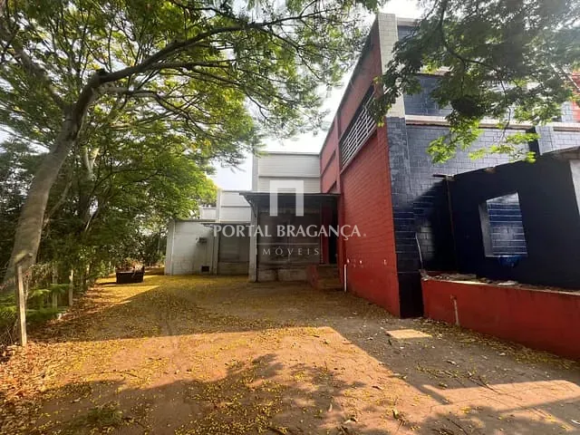 Prédio com 7000m², para alugar, no bairro Jardim São Lourenço em Bragança Paulista