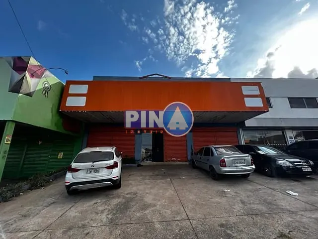 Prédio com 700m², para alugar, no bairro Jardim Maria Inês em Aparecida de Goiânia