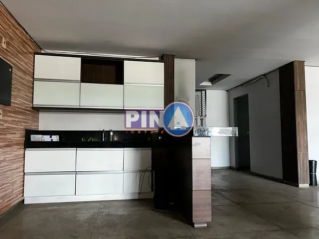 Prédio com 700m², para alugar, no bairro Jardim Maria Inês em Aparecida de Goiânia