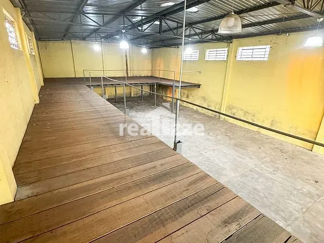 Galpão / Barracão com 385m², para alugar, no bairro Vila Pereira em Itapira