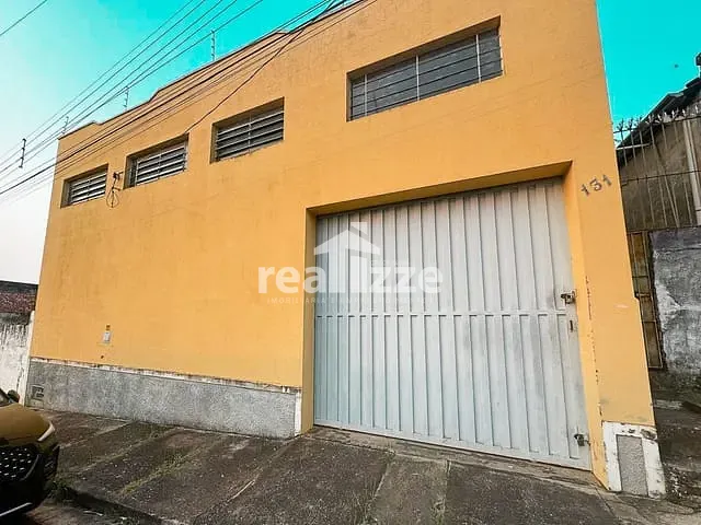 Galpão / Barracão com 385m², para alugar, no bairro Vila Pereira em Itapira