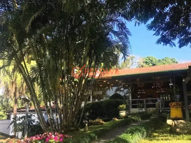 Prédio com 1440m², à venda, no bairro FREGUESIA DA ESCADA em Guararema