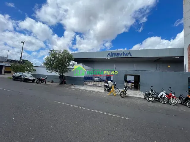 Prédio com 6300m², para alugar, no bairro São Pedro em Teresina