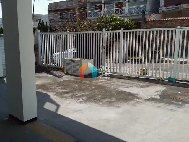 Prédio com 1200m², à venda, no bairro Jardim Vinte e Cinco de Agosto em Duque de Caxias