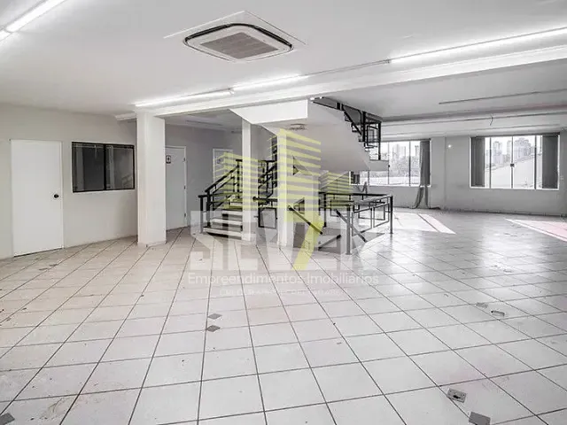 Prédio com 500m², à venda, no bairro Vila Brunhari em Bauru