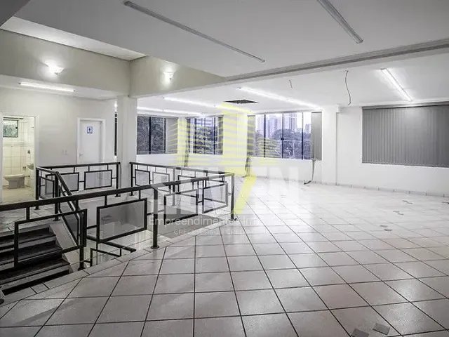 Prédio com 500m², à venda, no bairro Vila Brunhari em Bauru