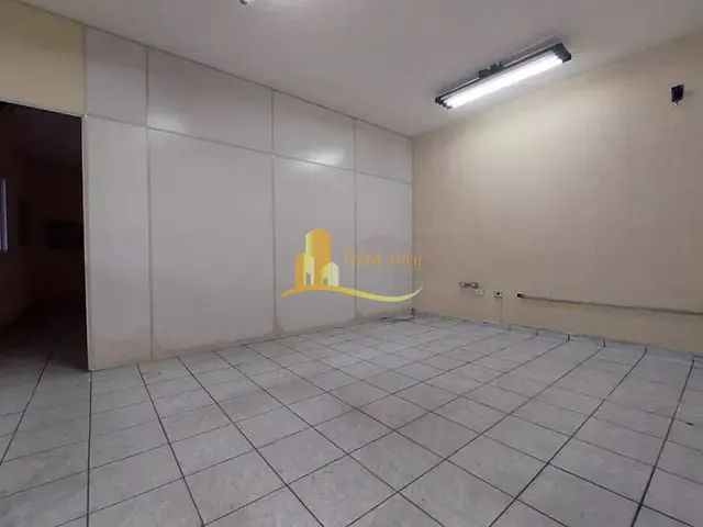 Prédio com 407m² 1 quarto e 4 banheiros, à venda, no bairro Vila Carmosina em São Paulo