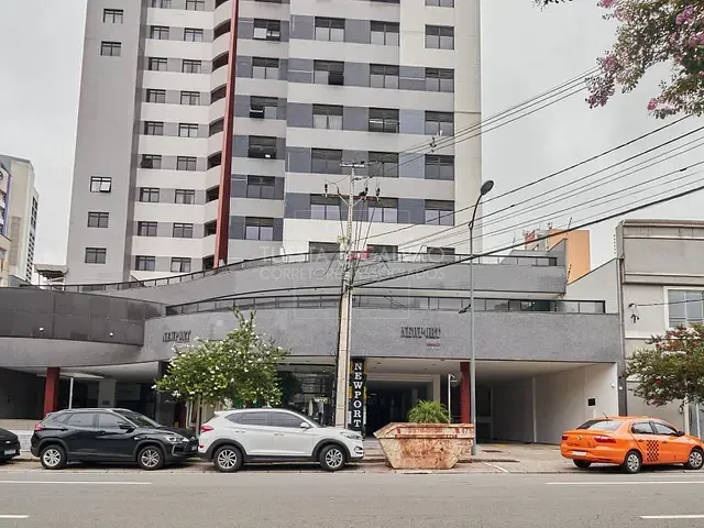Prédio com 22m² 1 quarto e 1 banheiro, à venda, no bairro Centro em Curitiba