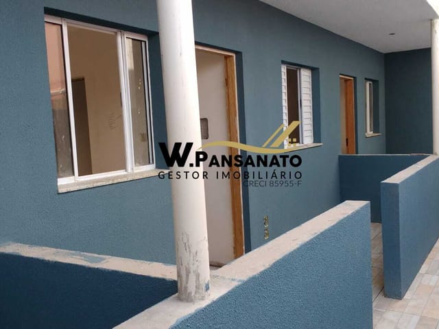 Prédio com 45m², à venda, no bairro Jardim Pinheirinho em Embu das Artes