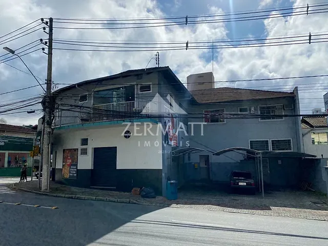 Prédio com 800m², à venda, no bairro Velha em Blumenau