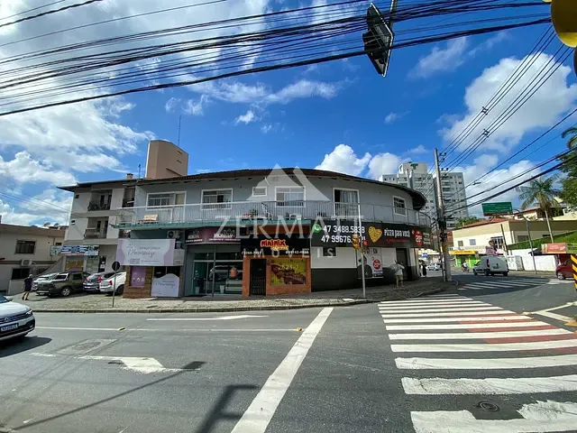 Prédio com 800m², à venda, no bairro Velha em Blumenau