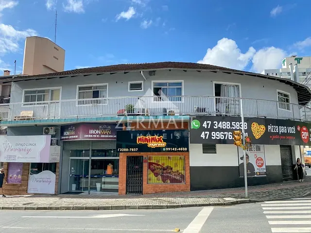 Prédio com 800m², à venda, no bairro Velha em Blumenau