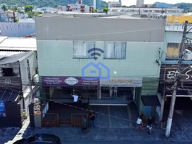 Prédio com 300m², à venda, no bairro Centro em Caraguatatuba