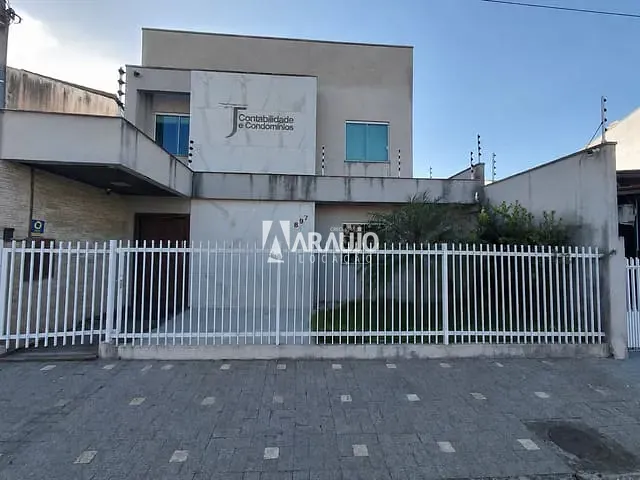 Prédio para alugar, no bairro Cordeiros em Itajaí
