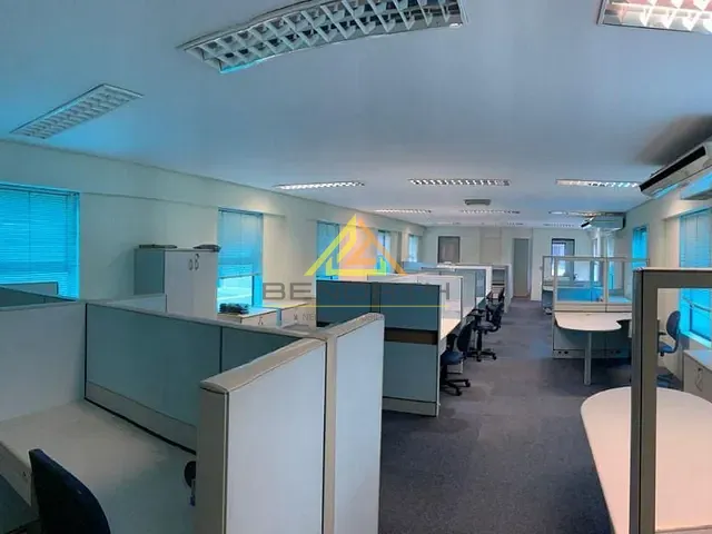 Prédio com 901m², para alugar, no bairro Vila Clementino em São Paulo