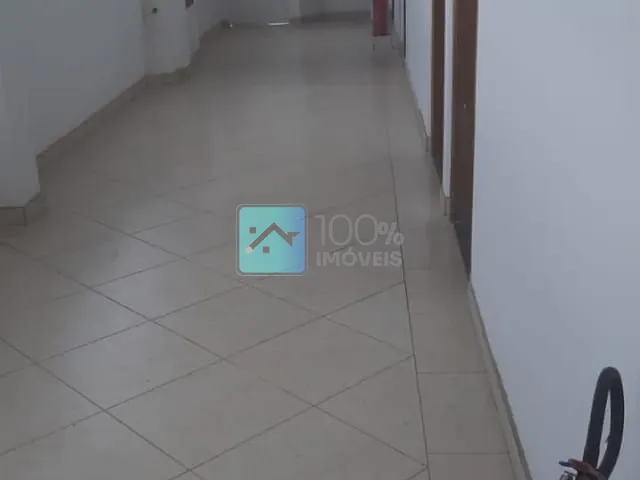 Prédio com 927m², para alugar, no bairro Jardim Satélite em São José dos Campos