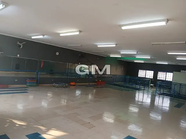 Prédio à venda, no bairro Parque Anhangüera em Ribeirão Preto