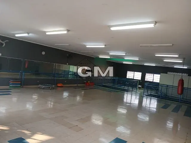 Prédio à venda, no bairro Parque Anhangüera em Ribeirão Preto