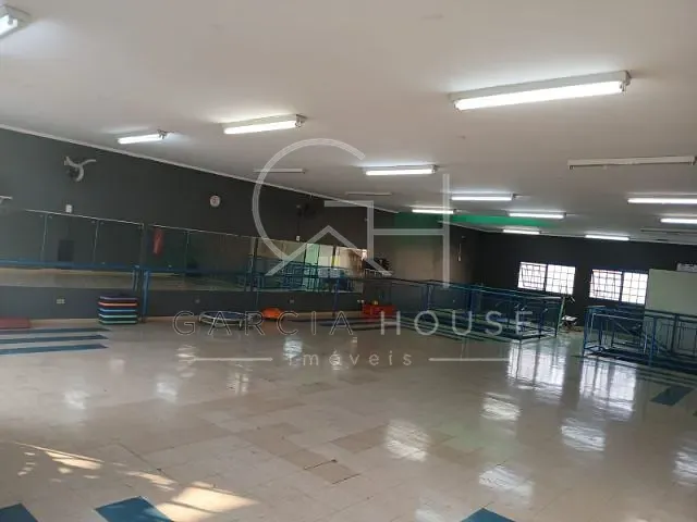 Prédio à venda, no bairro Parque Anhangüera em Ribeirão Preto